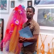 Professor escolar en apoyo en clase de Arte online